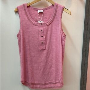 Very J Rose Sleeveless Button Tank
